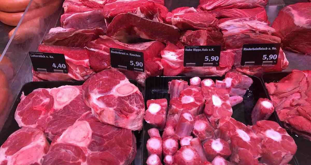 No, la ciencia no dice que puedas comer toda la carne roja que quieras