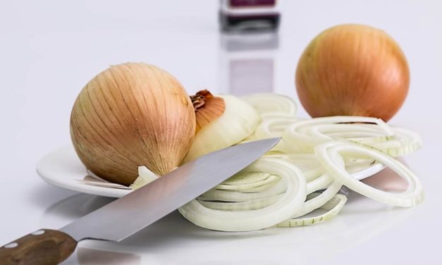10 usos de la cebolla que no implican comérsela en una ensalada